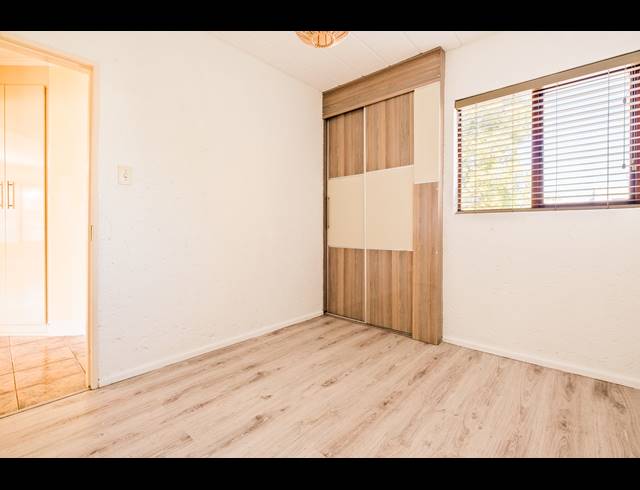 2 BEDROOM APARTMENT TO LET IN MELROSE NORTH